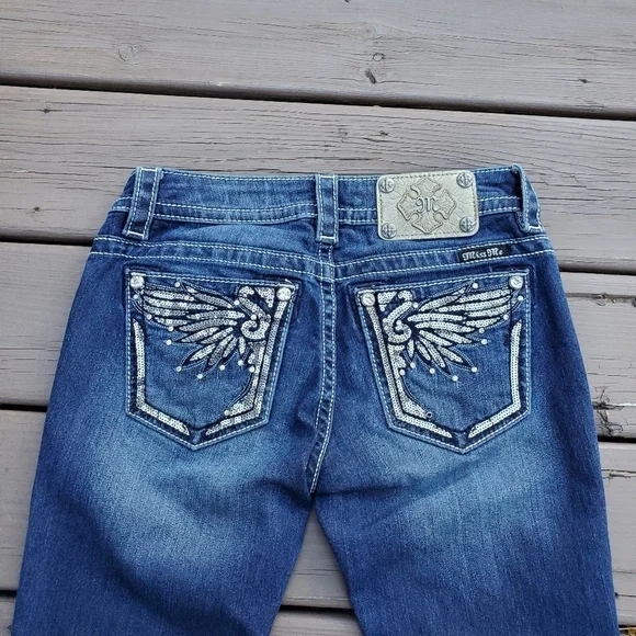 Miss Me Signature Buckle Low Rise Skinny Angel Wing Bling Stretch Jeans